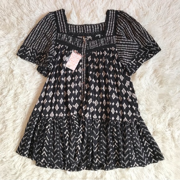 Free People Dresses & Skirts - NWT Free People Hearts Desire Mini Tunic Dress Size XS